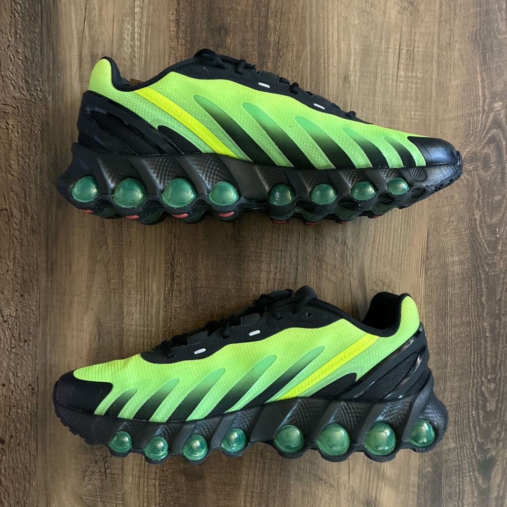 Nike Air Max DN8 Black Green Strike Men Size 10 Shoes New HQ4681-010 - Picture 2 of 7
